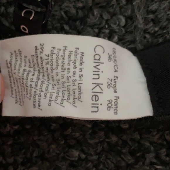 Black and tan Calvin Klein push up bra - Picture 3 of 3